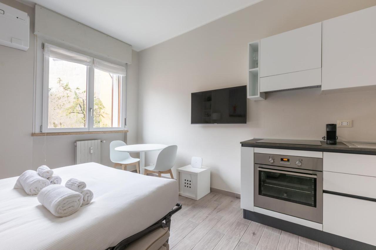 Bnbutler - Panizza - Grazioso Monolocale, Posizione Elegante E Centrale Milan Bagian luar foto